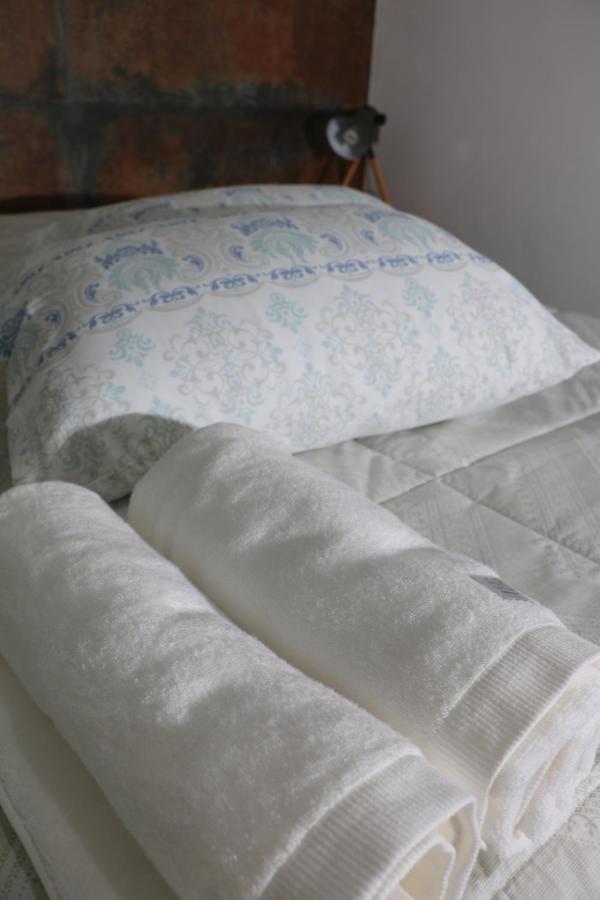 Excelente Quarto Com Cama De Casal King Em Casa Perto Do Aeroporto De Curitiba Sao Jose dos Pinhais Bagian luar foto